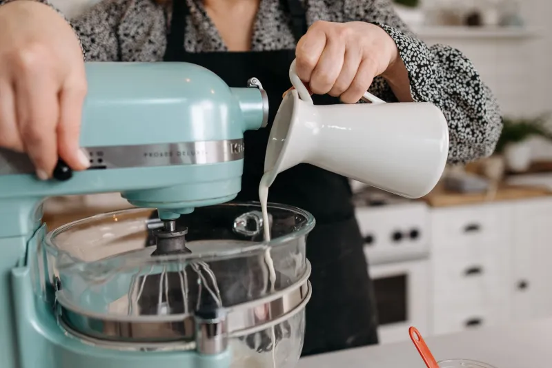 Why the Order You Add Ingredients Is Secretly Running Your Kitchen